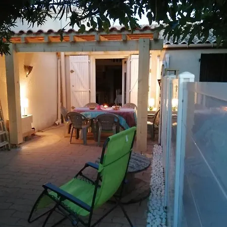 Les Lavandines Holiday home